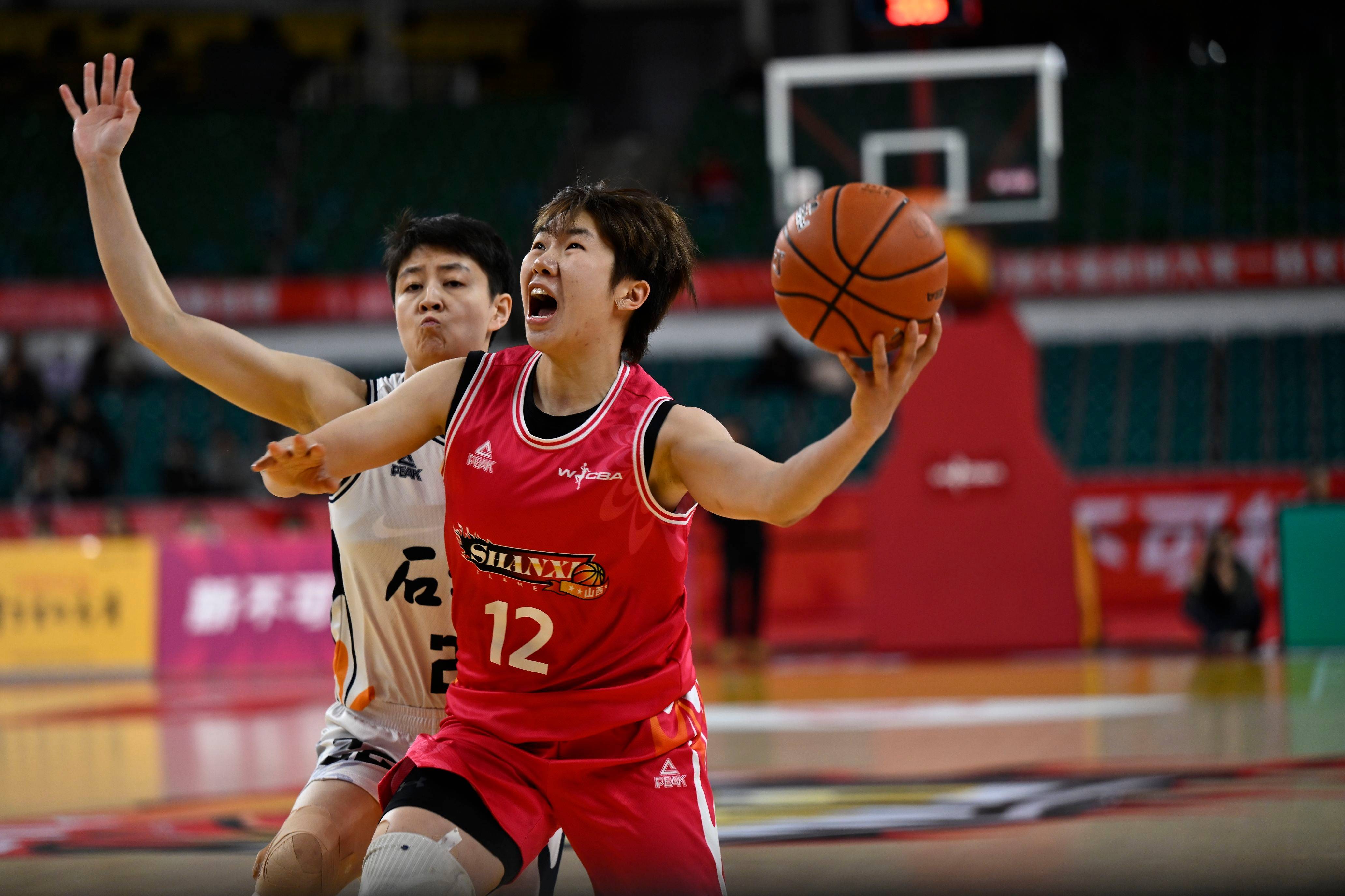 开云-山西队全力以赴，击败新疆队赢得胜利的简单介绍  第2张